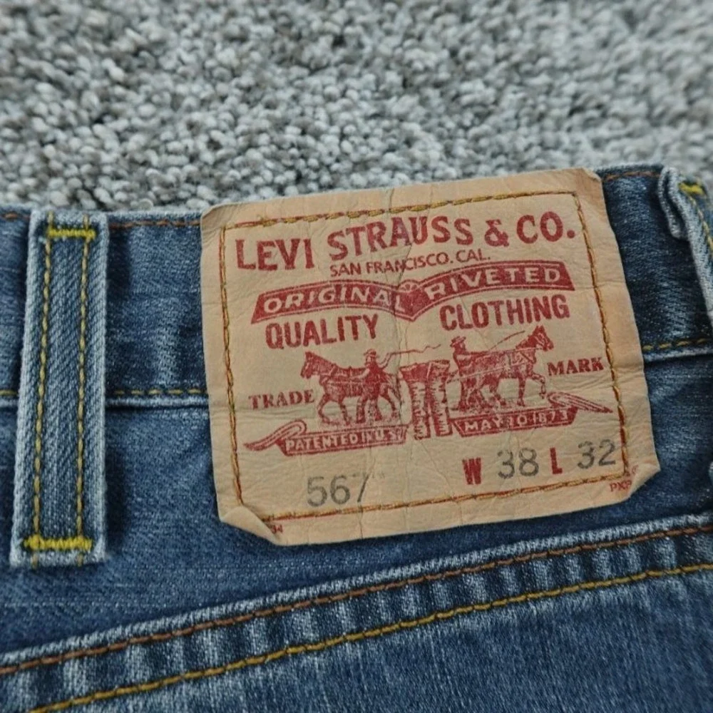 VTG Levis Jeans Mens 38X32 Dark Blue Denim Pants 567 Loose Boot Cut Western‎ Y2K